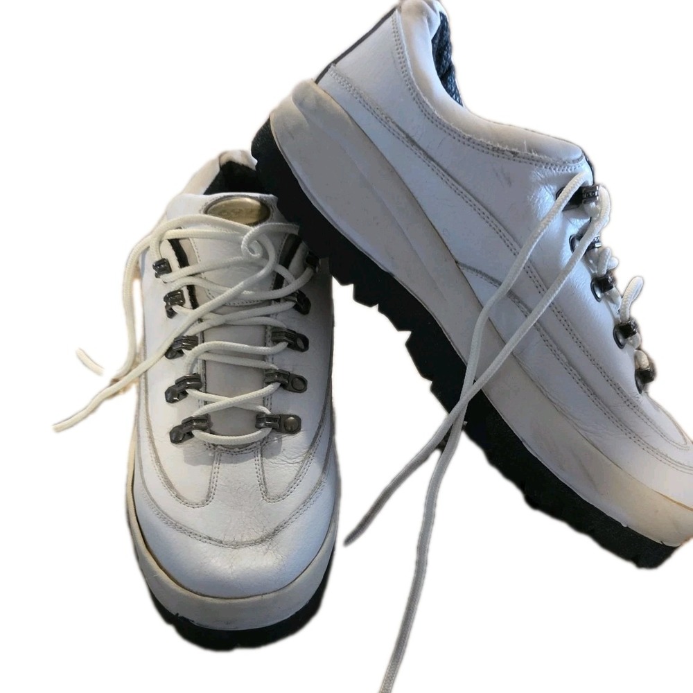 Vintage White Leather Chunky Low Top Shoe 1990. Excellent Condition
